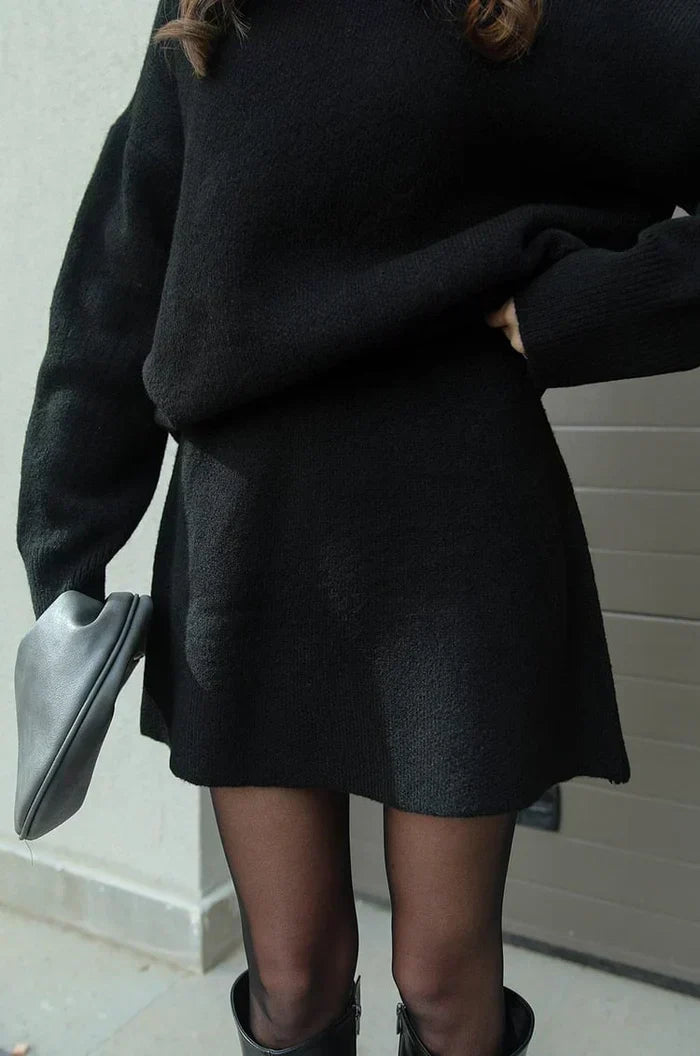 #Colour_Black
