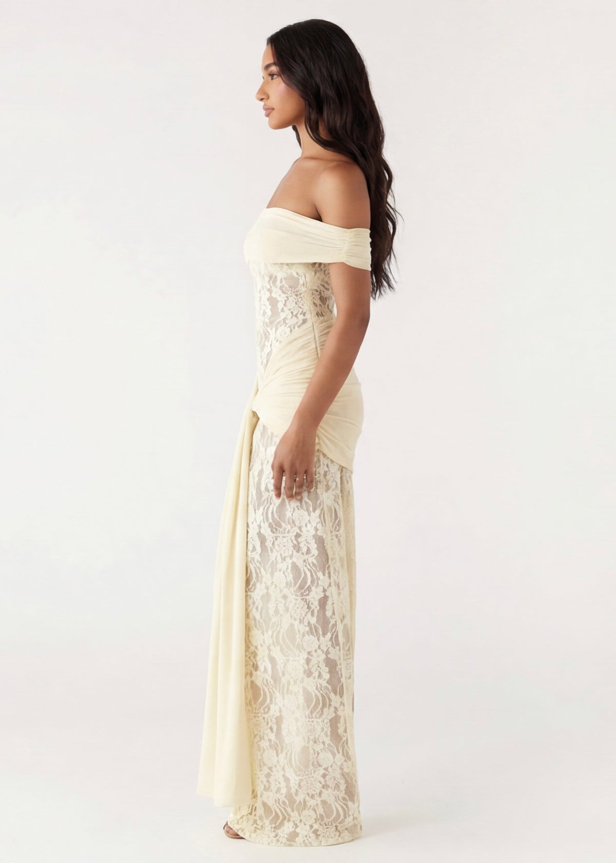 ARIA | Lace Gown Maxi